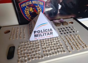 PM apreende suspeito e grande quantidade de drogas em ponto turístico de Poços de Calda