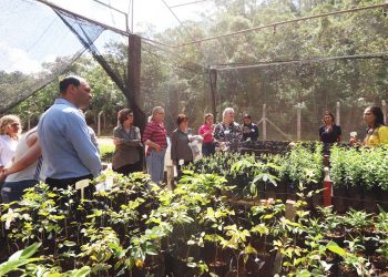 Alcoa recebe Conselho de Relações Comunitárias em visita