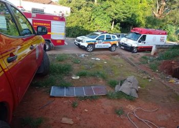 Mulher é resgatada após cair em rio em Andradas