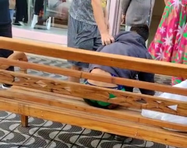 URGENTE| Adolescente é detido por pessoas após furto em Poços de Caldas