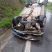 Carro capota em rodovia em Poços de Caldas