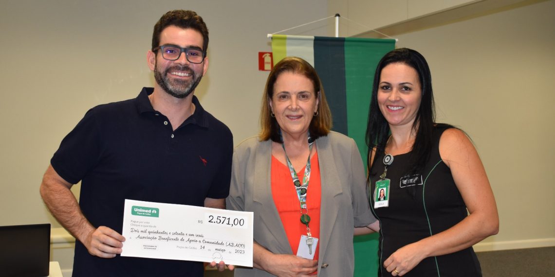 Unimed Poços doa mais de R$2 mil a ABACO