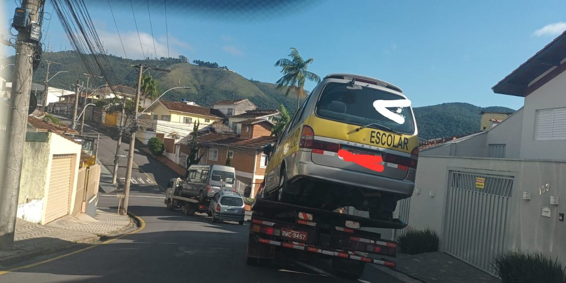Veículos em situações irregulares são apreendidos em Poços de Caldas