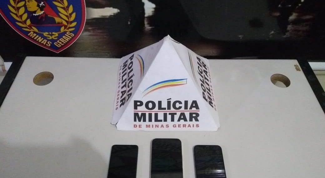 Dupla é presa suspeita de furtar celulares em Igreja em Poços de Caldas