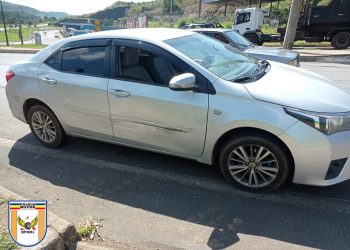 Homem armado ameaça condutores envolvidos em acidente em Poços de Caldas