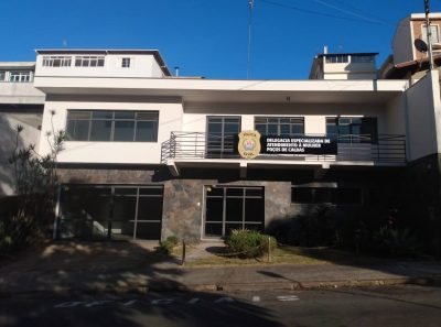 Homem é preso por descumprir medida protetiva em Poços