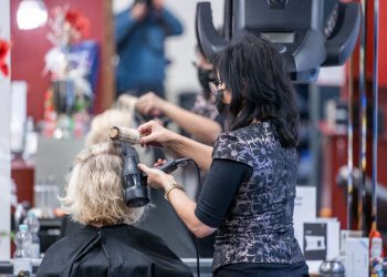 Geração de empregos em Poços de Caldas mantém saldo positivo em março de 2023, aponta Caged