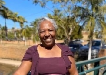 Idosa morta em tiroteio é sepultada neste sábado