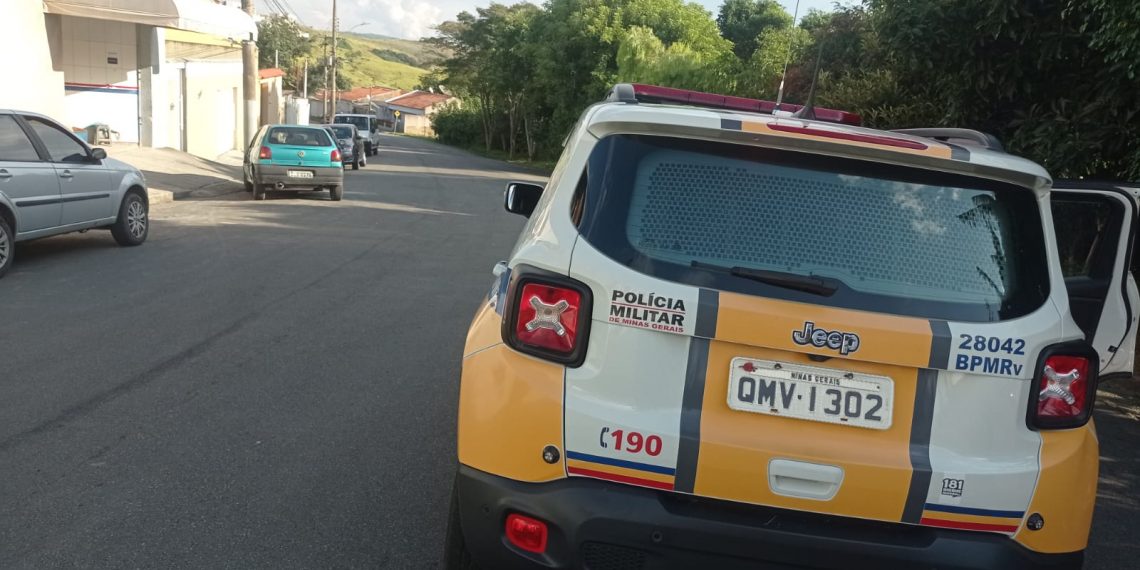 Condutor inabilitado e embriagado é preso em Poços de Caldas