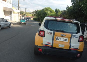 Condutor inabilitado e embriagado é preso em Poços de Caldas