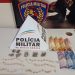 Adolescente é apreendido com 50 pedras de crack em Poços
