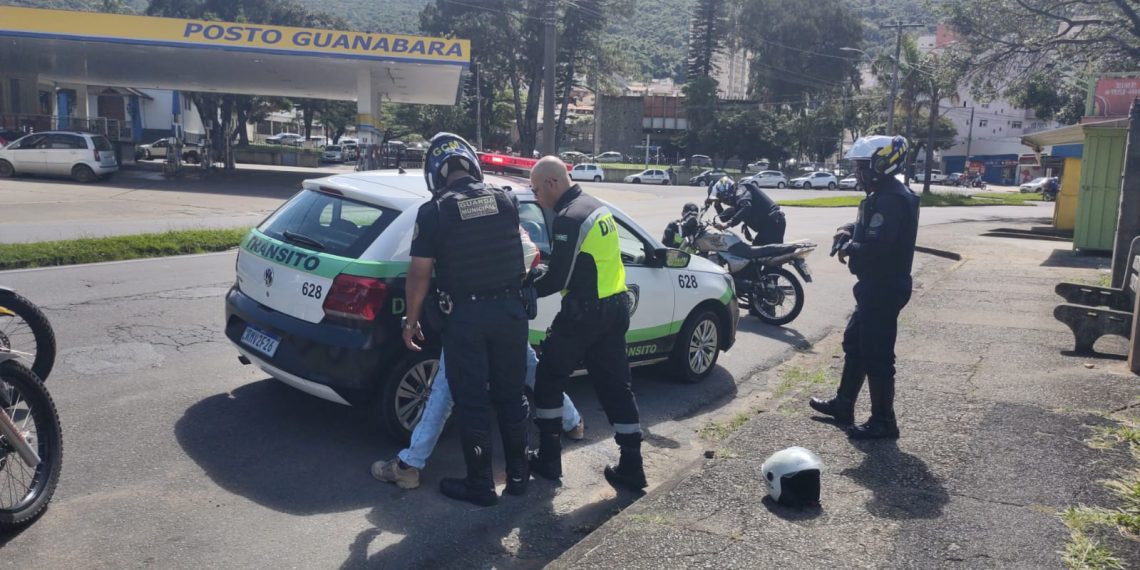 Perseguição termina com prisão de motociclista sem habilitação em Poços de Caldas