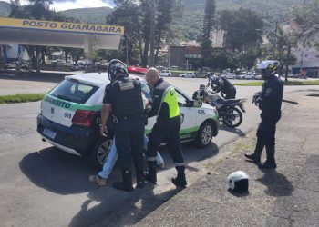 Perseguição termina com prisão de motociclista sem habilitação em Poços de Caldas