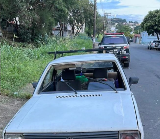 PCSP recupera carro furtado e prende jovem de 19 anos por receptação