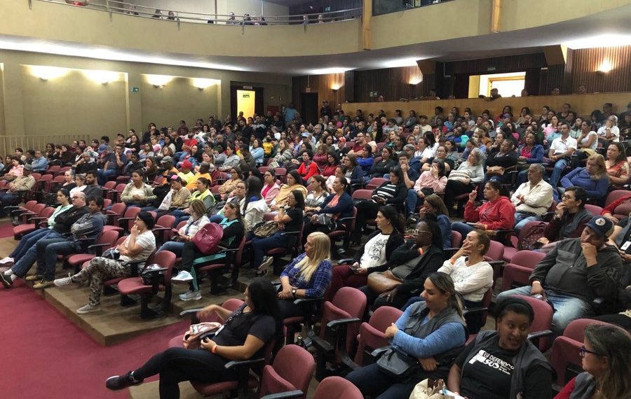 Servidores da Prefeitura de Poços aprovam Acordo Coletivo 2023/2024