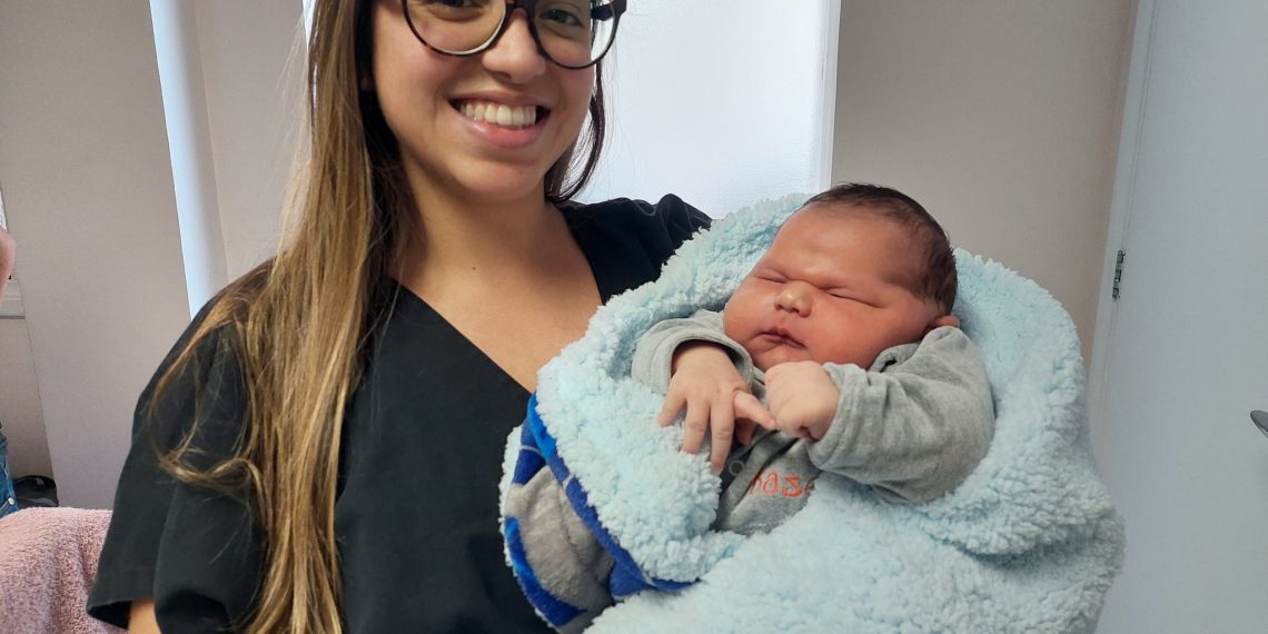 Bebê nasce com 5.5kg e é um dos maiores da história da Santa Casa de Poços de Caldas