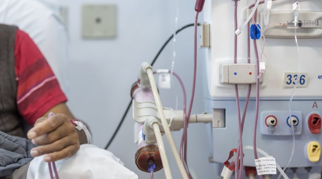 Deputado destina máquinas de hemodiálise para Santa Casa de Poços de Caldas