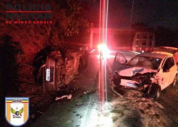 Acidente envolvendo três carros resulta em seis vítimas na rodovia MG-455