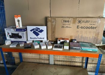 Receita doa R$480 mil em mercadorias para instituições