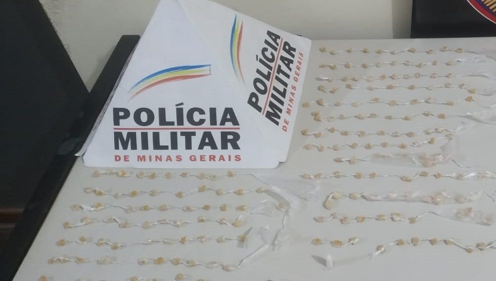 Adolescente e 200 pedras de crack são apreendidos na zona oeste de Poços