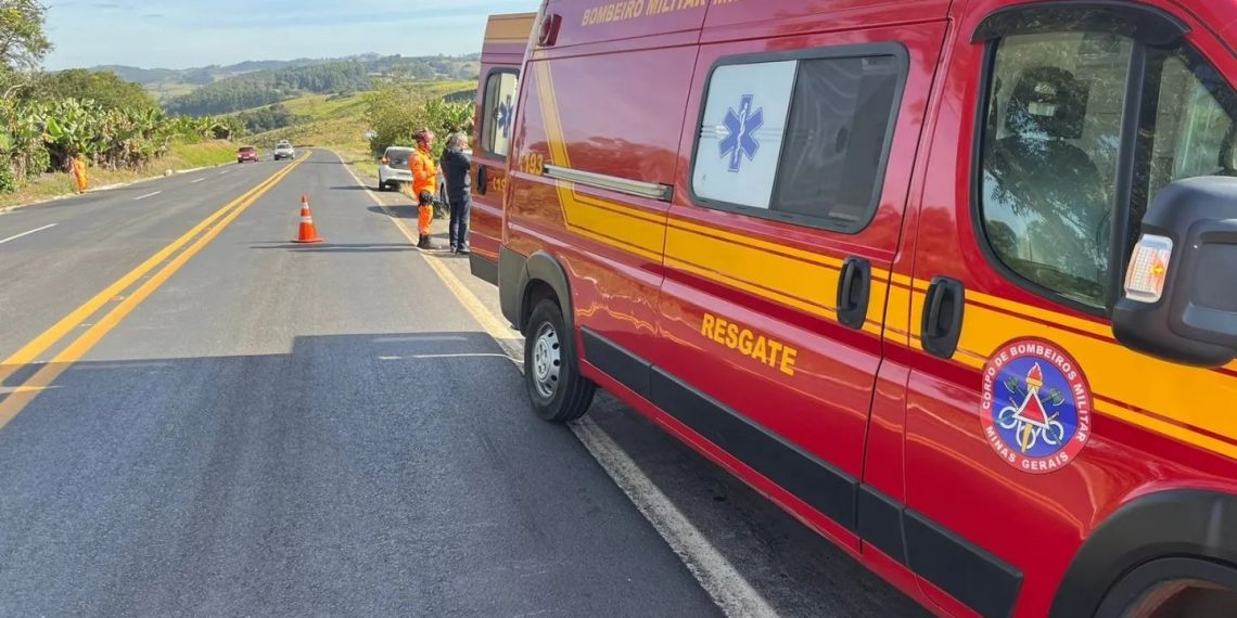 Acidente envolvendo carro do CREA-MG é registrado na BR-146