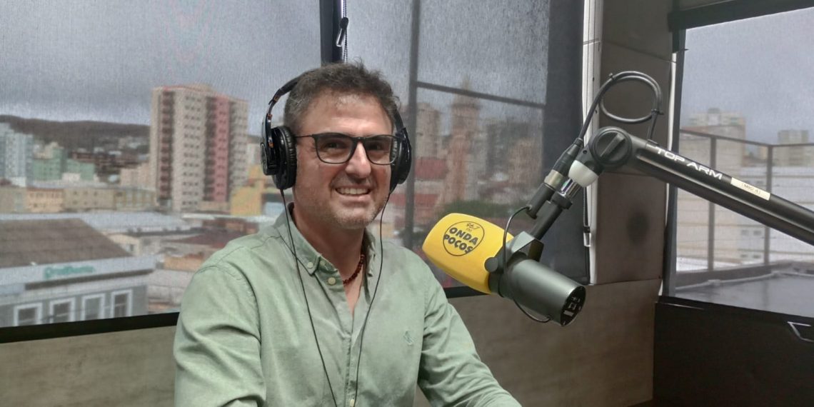 Secretário de Desenvolvimento Econômico e Trabalho de Poços participa do Programa Onda Mais