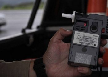 Polícia Militar Rodoviária flagra motorista embriagado e remove veículo em Poços de Caldas