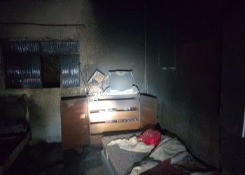 Barracão pega fogo em Poços de Caldas