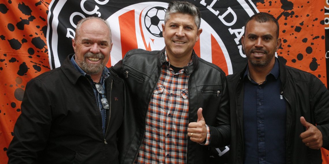 Ex-jogador do corinthians é apresentado como novo treinador Vulcão