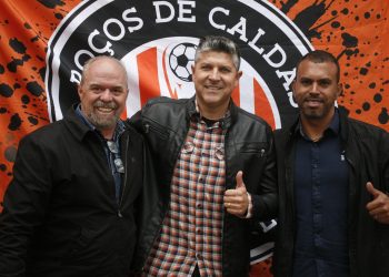 Ex-jogador do corinthians é apresentado como novo treinador Vulcão