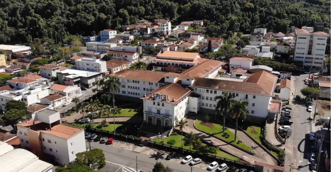Bebê internado com sinais de violência recebe alta de hospital em Poços