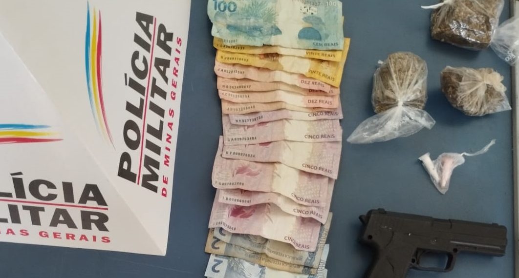 Operação da PM resulta em apreensão de drogas, arma falsa e dinheiro em Poços de Caldas