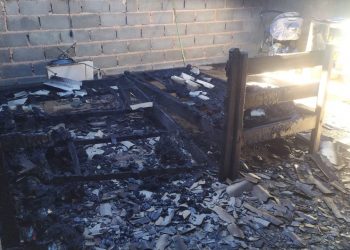 Incêndio consome móveis de residência em Andradas