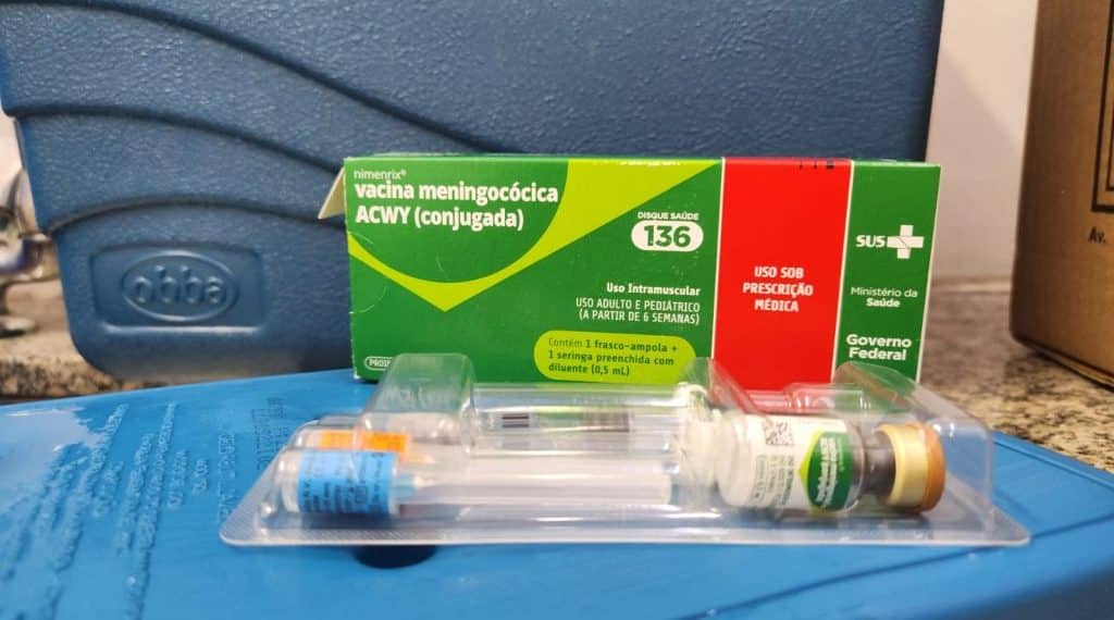 Vacina meningocócica ACWY é disponibilizada para novo grupo em Poços