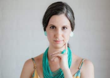 Nádia Campos se apresenta no “Arraiá de Poços de Caldas”