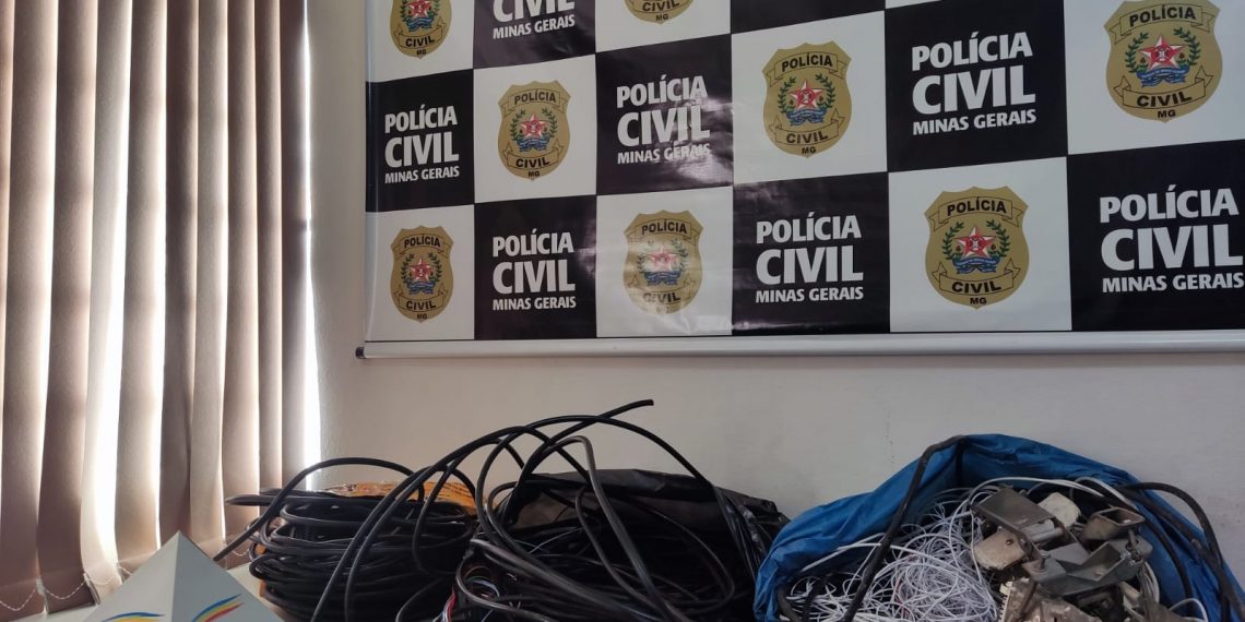 Dupla é presa suspeita de receptação de fiação de torres de telecomunicações em Andradas
