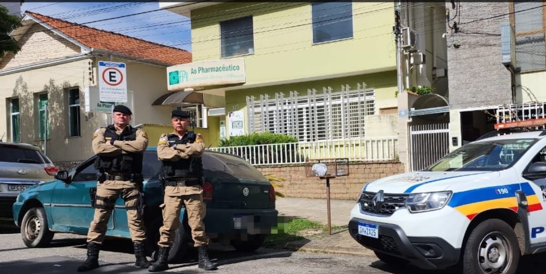 PM realiza prisão de dois autores de receptação e recupera veículo furtado em Poços de Caldas