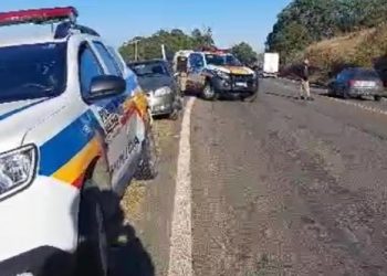 Engavetamento envolvendo quatro veículos é registrado na rodovia do Contorno em Poços de Caldas