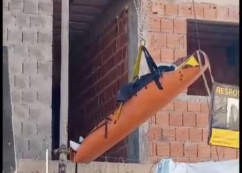 Pedreiro fica ferido após cair de laje de prédio em construção em Poços de Caldas