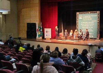 Instituto Alcoa apresenta cases de sucesso no 7º Congresso Nacional de Educação em Poços de Caldas