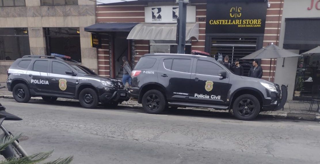 Suspeito de participar de tortura e morte de usuário de drogas é recambiado de Poços de Caldas para o estado de São Paulo