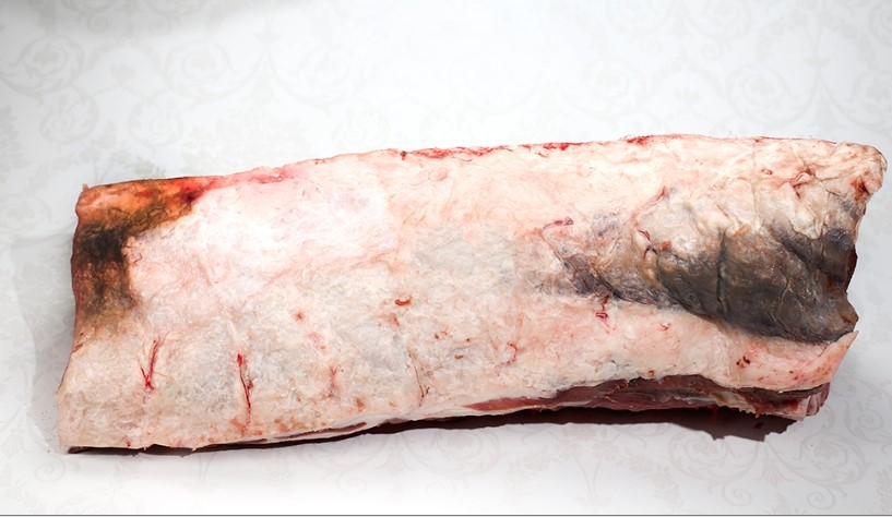 Consumidor será indenizado em 10 mil reais por danos morais após supermercado vender carne com larvas