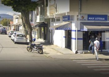 Criminosos rendem dono de padaria e levam malote com dinheiro em Poços de Caldas