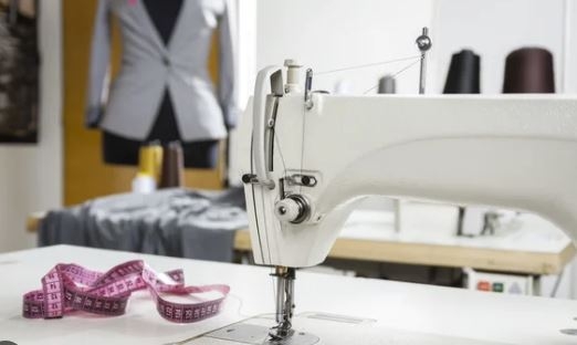 Setor de serviços lidera geração de empregos em junho em Poços de Caldas