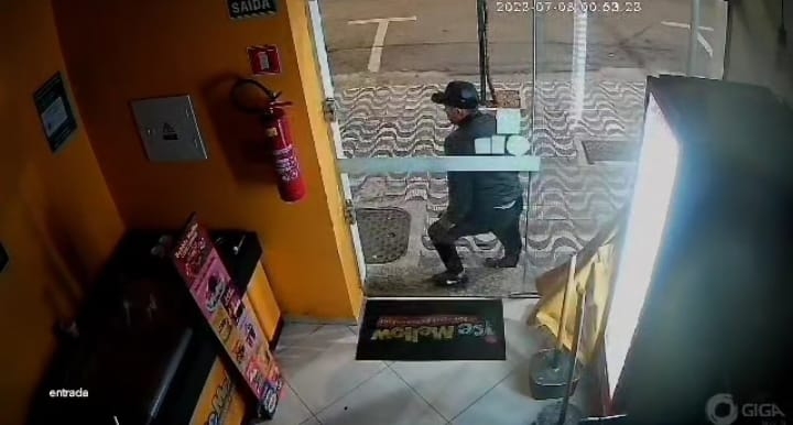 Sorveteria é arrombada no centro de Poços de Caldas