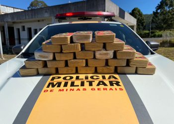 URGENTE| Homem é preso e 25 tabletes de crack são apreendidos pela PM Rodoviária