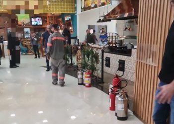 Princípio de incêndio é registrado em restaurante no shopping de Poços de Caldas