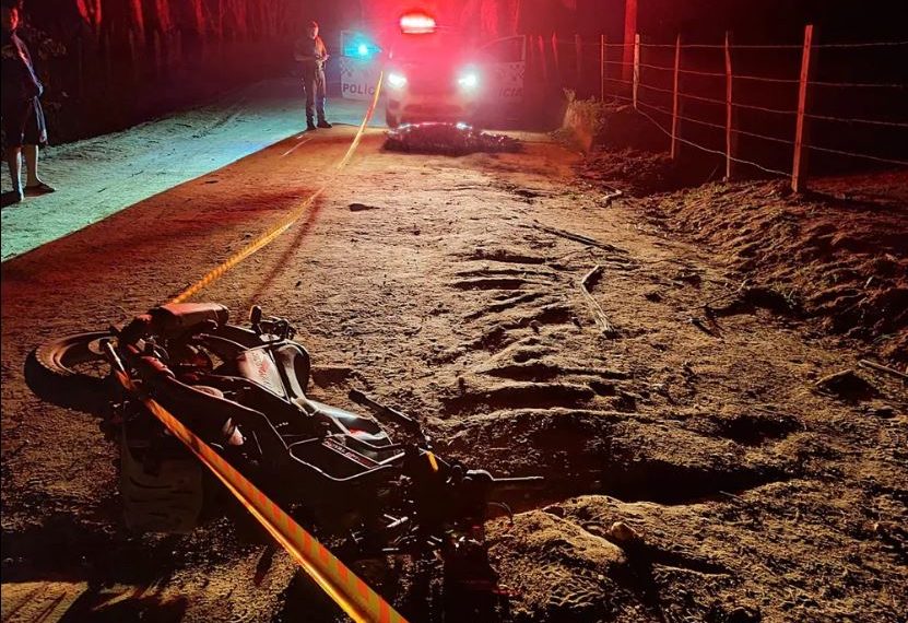 Motociclista morre após bater em cerca em estrada rural de São José do Rio Pardo