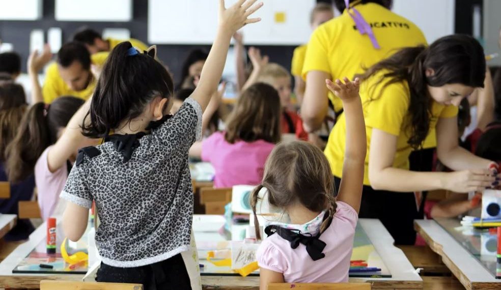 Procon de Poços de Caldas orienta sobre cuidados na contratação de colônias de férias