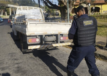 Operação “Carga Pesada” intensifica fiscalização na área central de Poços de Caldas